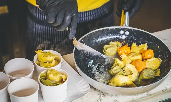 Verona Food & Wine Walking Tour in Small-group