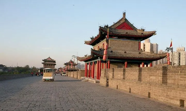 Mini Group Xian Day Tour to Terracotta Army, City Wall, Pagoda and Muslim Bazaar