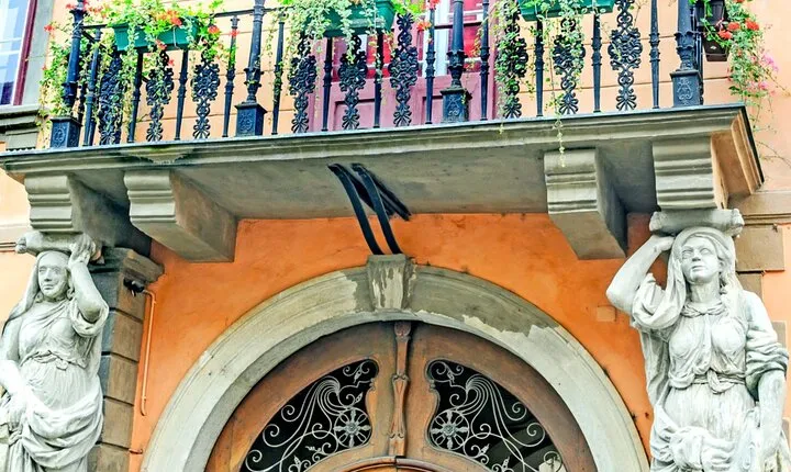 Sibiu Old Town Exploration Game and Self-Guided Tour