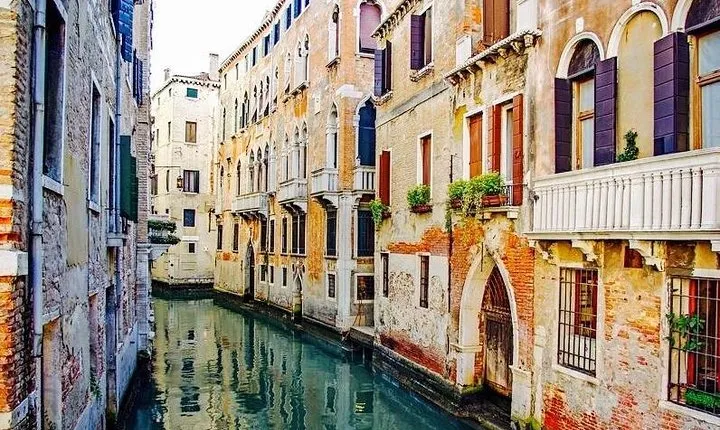 Tour of The Real Hidden Venice
