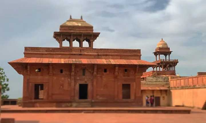 Bundi To Agra Drop Via Abhaneri Step Well's & Fatehpur Sikri