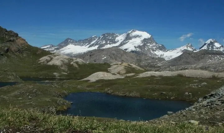 Trekking in the park with lunch in a mountain hut