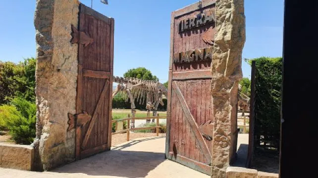 Dinopolis Admission Ticket Adult