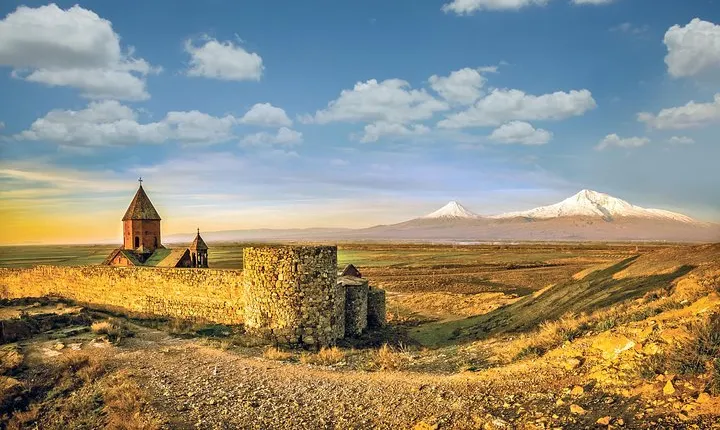 Khor Virap, Noravank, Hin Areni Wine Tour, Tasting and Birds-Cave