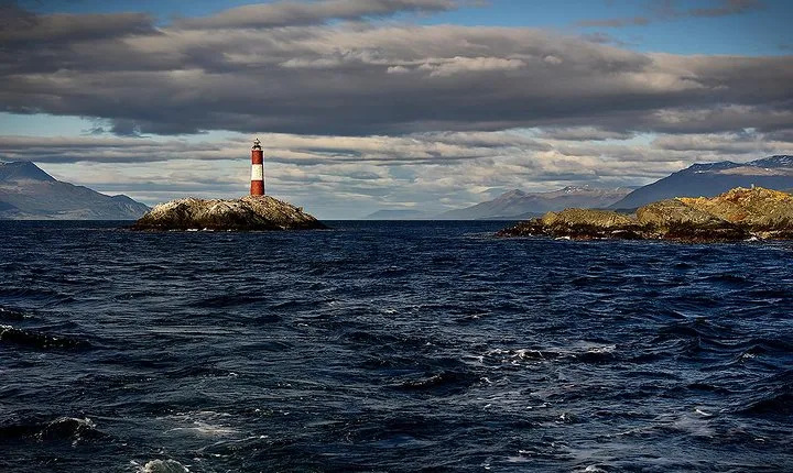 Beagle Channel Navigation with Minitrekking