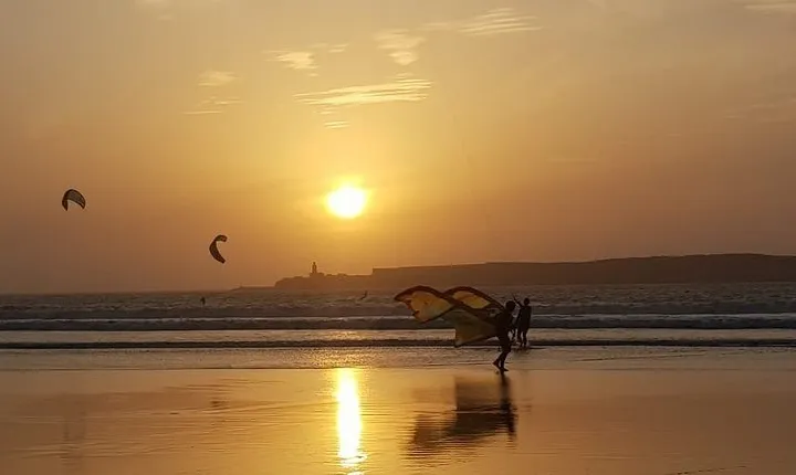 Kitesurfing Lessons in Essaouira Beach