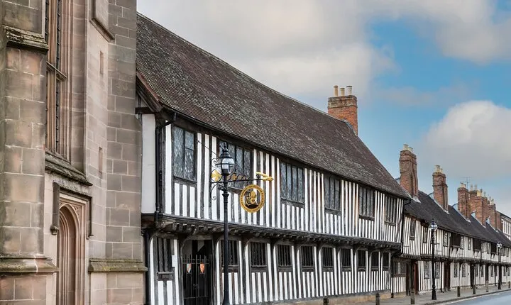 Shakespeare's Schoolroom & Guildhall Entry Ticket and Tour