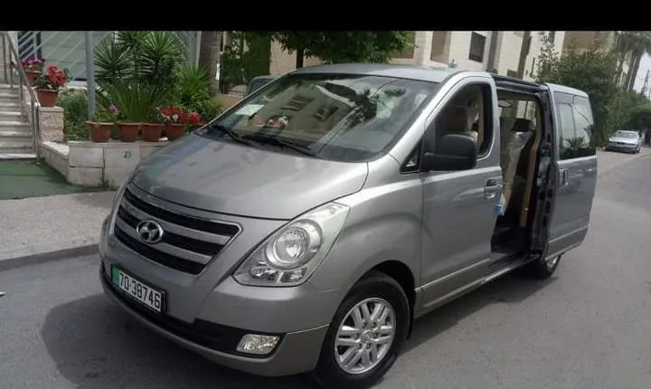 Booking transportation minivan in Jordan