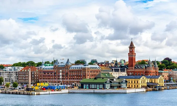 Old Town Helsingborg: Exploration Game and Self-Guided Tour