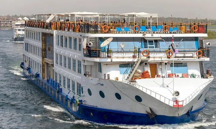 4-Days Nile Cruise From Aswan To Luxor including Abu Simbel and Hot Air Balloon