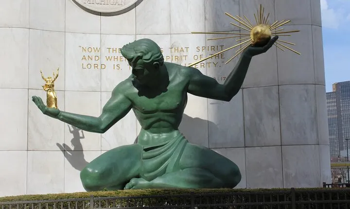 Self Guided "Detroit's Spirit and History" Solo Walking Tour