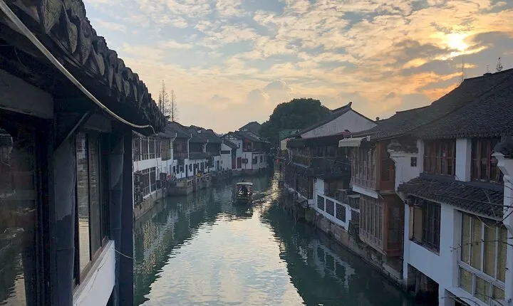 Zhujiajiao Water Town and Shanghai City Private Day Tour