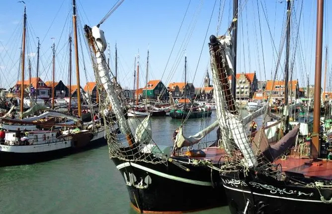 Volendam Marken Private Tour with Private Guide Volendam Marken: 4 hours