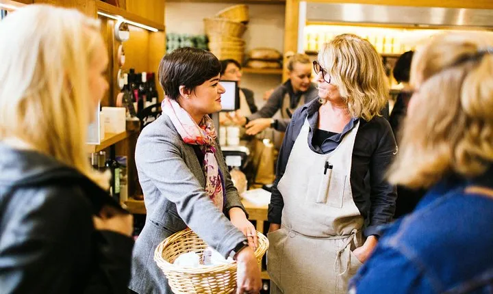 Toulouse Victor Hugo Market Small Group Tasting Tour