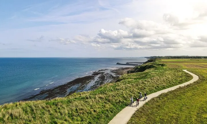 Electrically Assisted Bike Excursion (E-Bike) / E-Bike excursion self guided