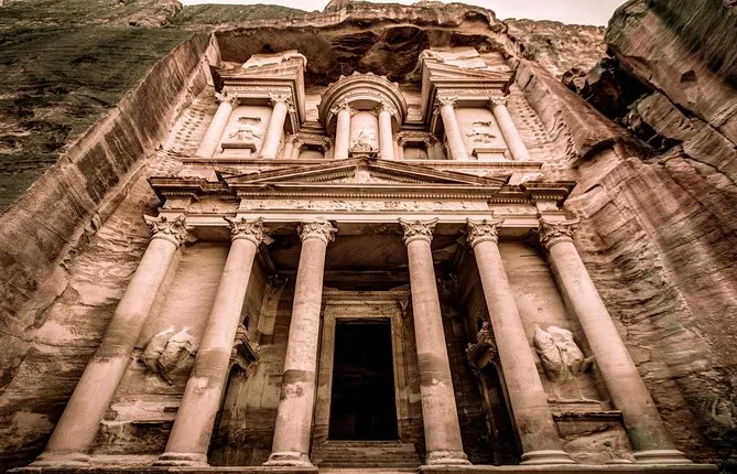 Full-Day Tour to Petra from Dead Sea