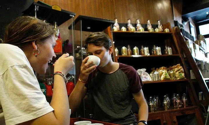 Colombo Bay Tuk Tuk City Tour