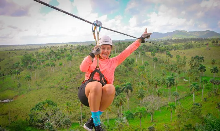Punta Cana Zipline - 8 lines and a suspenseful hanging bridge