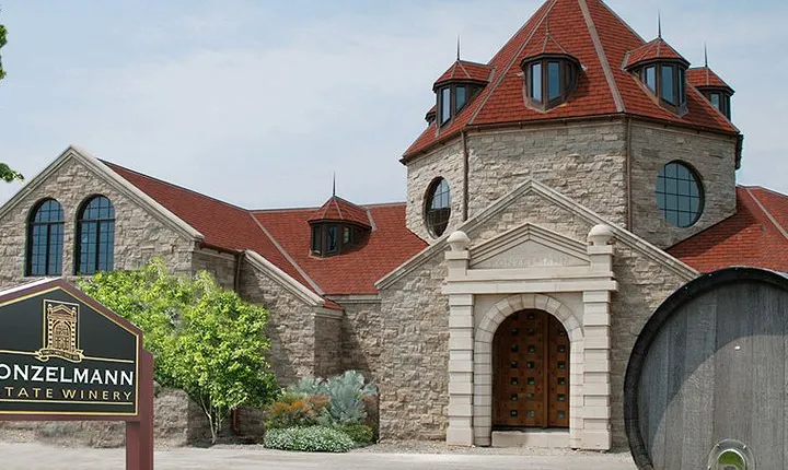 Seated Tasting Experience at Konzelmann Winery