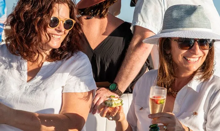 Half-Day Whale Watching Sunset Cruise from Broome