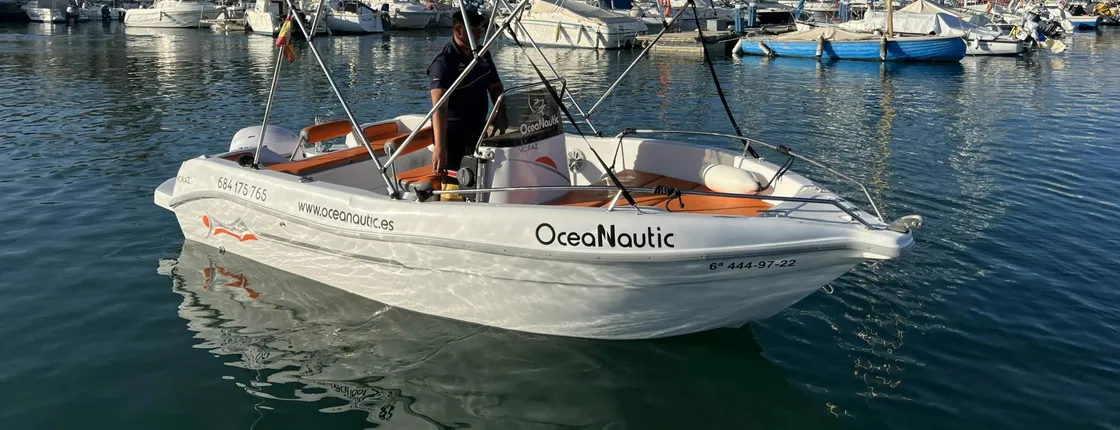Benalmádena no-license boat rental