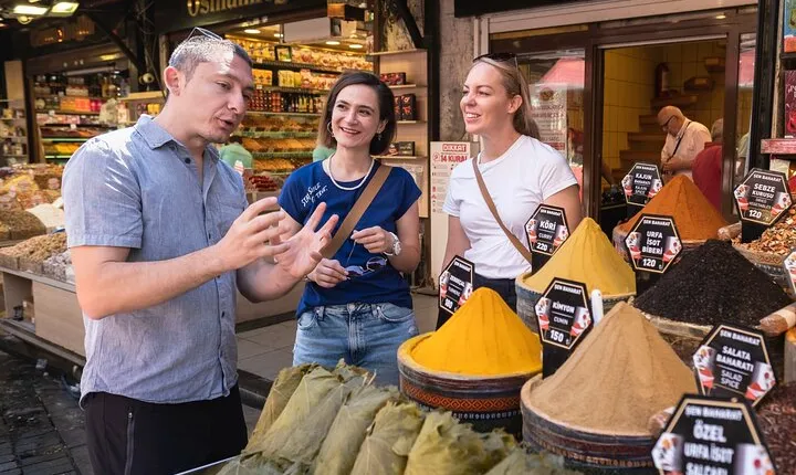 Istanbul Taste of Two Continents Food Tour: Spice Market & Ferry
