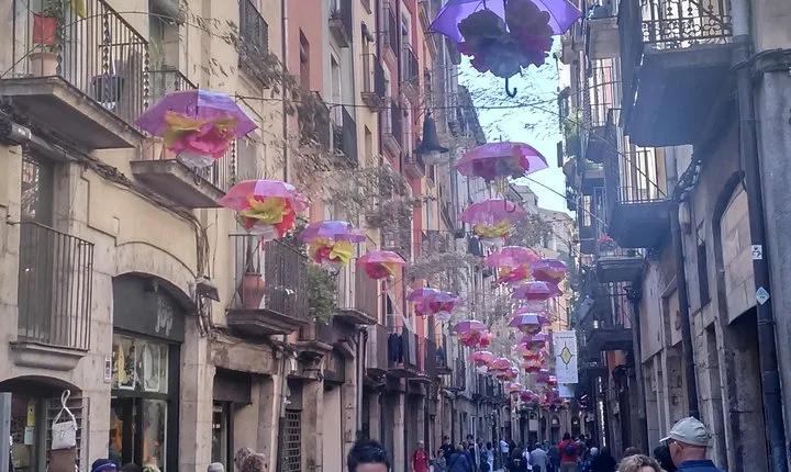 Girona History and Legends Tour Small Group from Girona