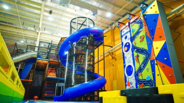 DinoXscape Supermal Karawaci 2 Hour Play Ticket Family (1 adult + 1 child)