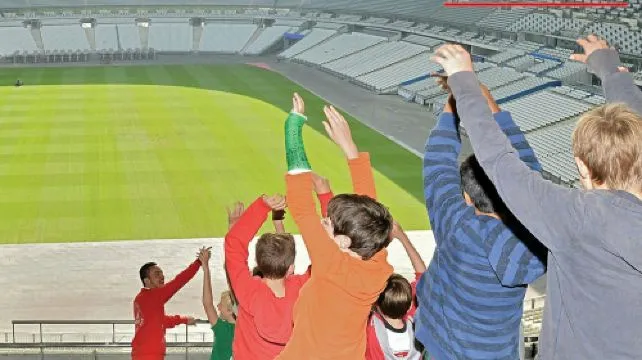 Stade de France: Guided tour Behind-The-Scenes Youth