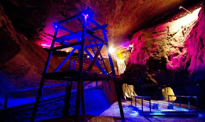 Salzburg Super Saver: Original Sound of Music and Salt Mines Day Trip