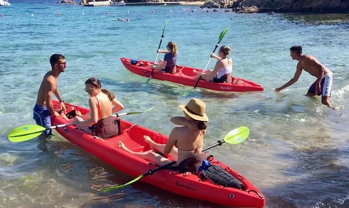 Small Group Kayak Tour with Snorkeling and Fruit