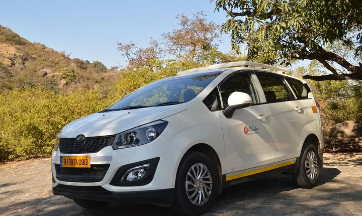 Private A/c Mount Abu Fullday Local Sight seeing ( 6 Seat A/c Suv)