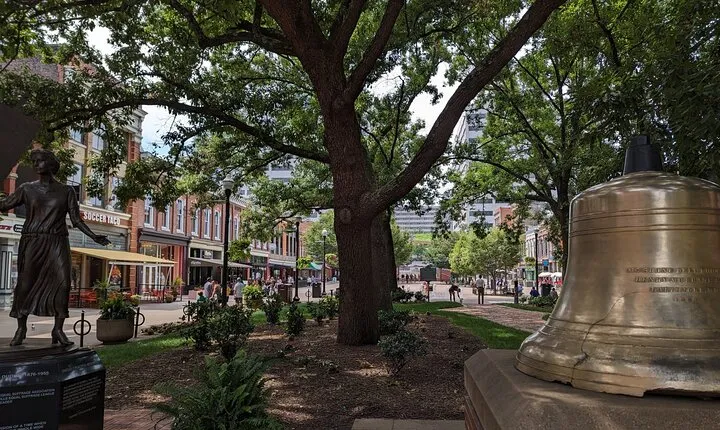 Knoxville Scavenger Hunt Walking Tour and Game 