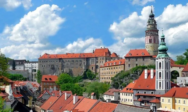 Private Transfer from Passau to Prague with Stopover in Cesky Krumlov