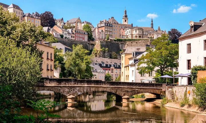 Romantic Luxembourg Self-Guided Tour and Exploration Game