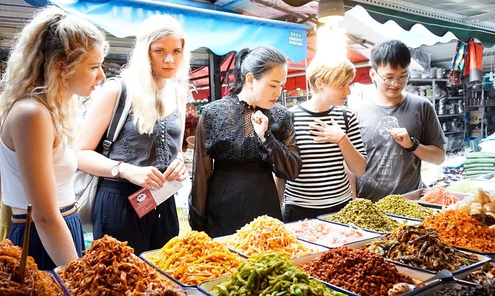 Half-Day Chengdu Cooking Class with Local Market Visit