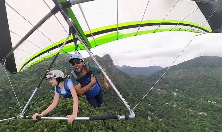 Experience Hang Gliding or Paragliding in Rio
