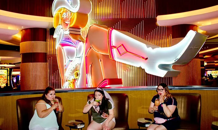 Bonkers Bites & Brews Fremont Guided Tour with Photos