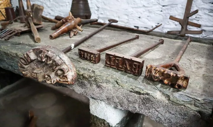 Authentic Douro Wine Tour Including Lunch and River Cruise