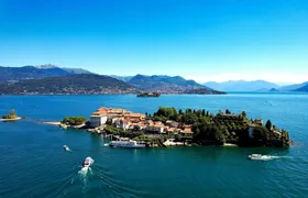Isola Madre and Isola Bella hop-on hop-off boat tour from Stresa
