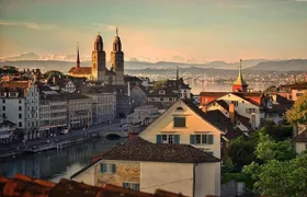 3 in 1: Zurich Walking Tour - Cruise on the Lake - Cable Car Ride to Felsenegg