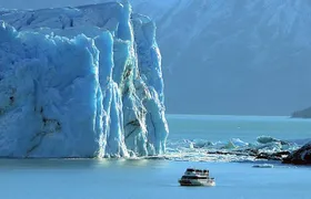 Perito Moreno Glacier with Navigation from El Calafate