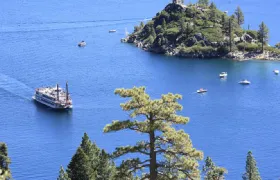 Lake Como + Bellagio + Como + Monza day tour in Italy