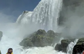 Niagara Falls in 1 Day: Tour of American and Canadian Sides