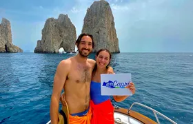 Boat Tour in Capri Italy