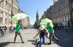 Old Town Walking Tour History and Tales in Edinburgh