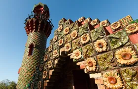 Comillas, Modernism & Gaudi with entrance tickets -small groups