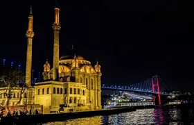 Circle Istanbul (Extraordinary Istanbul)