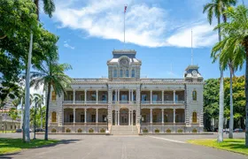 Deluxe Pearl Harbor, USS Arizona Memorial & Honolulu City Tour