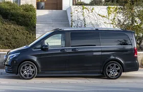 Ski Resort Transfer: Chambery Airport CMF to Courchevel in Van